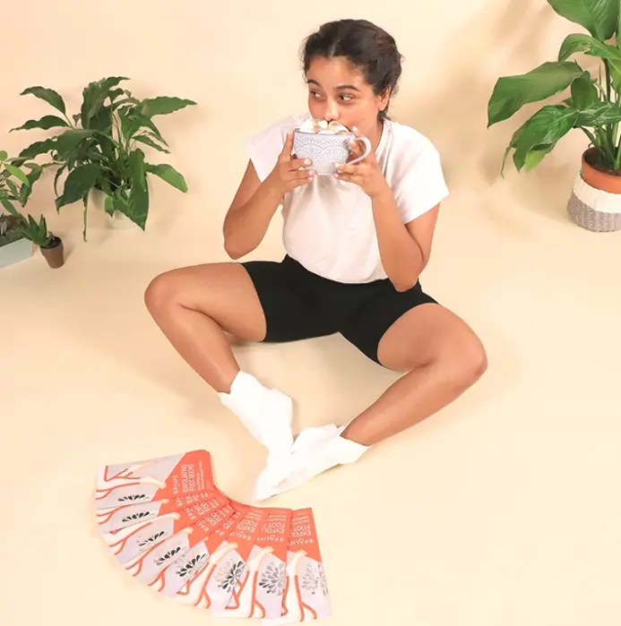 SpaLife Exfoliating Foot Masks - Eucalyptus Oil + Walnut Shell Set of 8