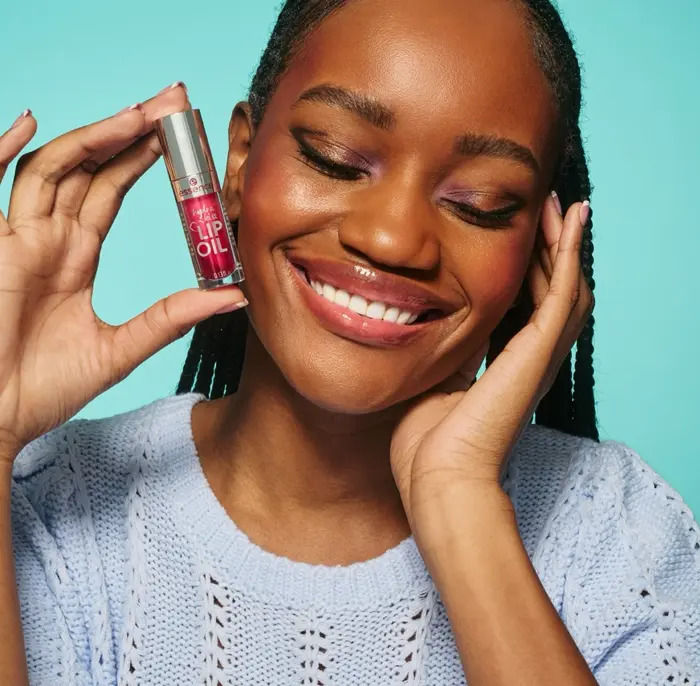 Hydro Kissable Lip Oil – Plant-Based & Animal-Friendly