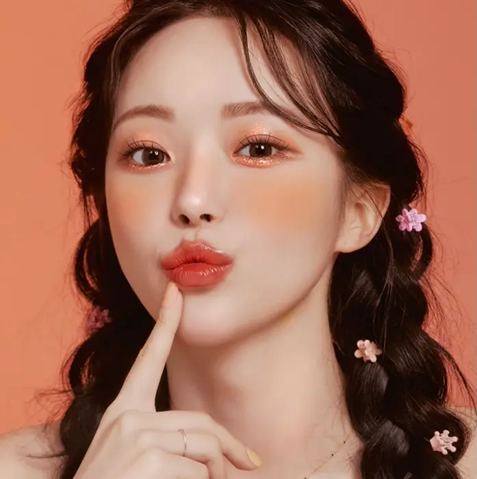 Sparkle Adorable Hue-Transforming Lip Cream Set #05 Rose Red