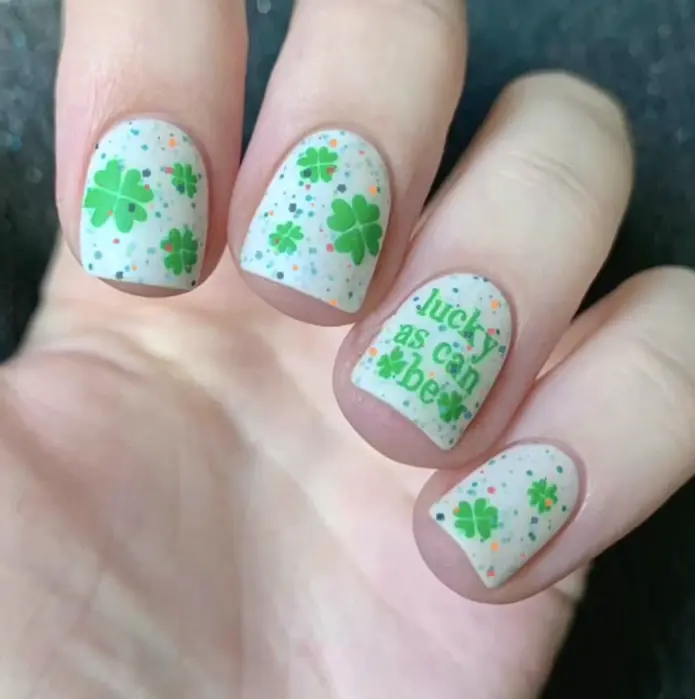 24Pcs St. Patrick's Day Glue-On Nails for Women