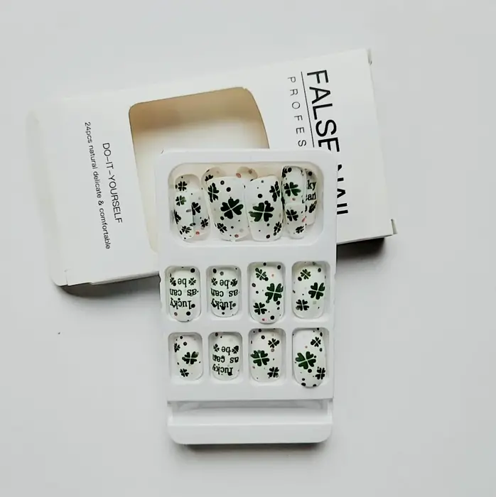24Pcs St. Patrick's Day Glue-On Nails for Women